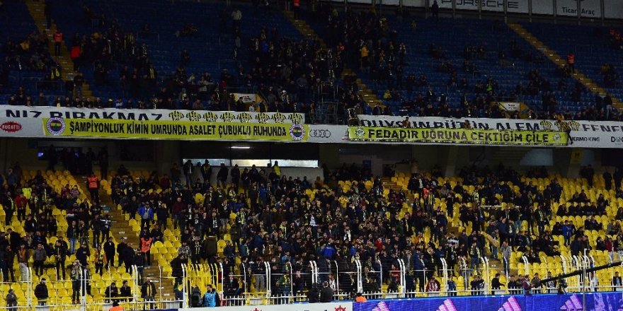 Kadıköy’de  "Ali Koç başkan, Fenerbahçe şampiyon" sesleri yükseldi