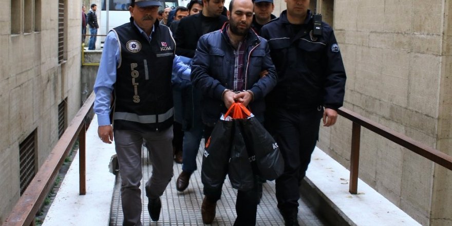 Bursa'da FETÖ soruşturmasında 19 tutuklama