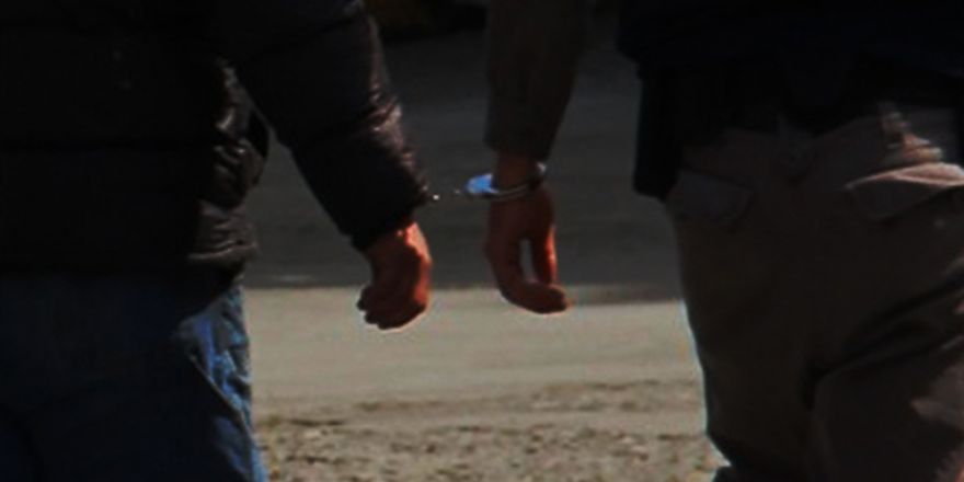 Bombalı araçla saldırı hazırlığındaki 2 DEAŞ’lı yakalandı