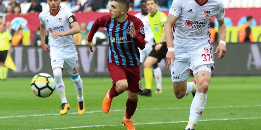 Fırtına’ya evinde Sivas darbesi