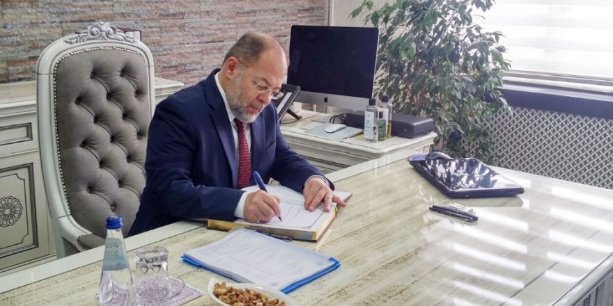 “İradesini Teröre Teslim Eden Belediyelerin..."