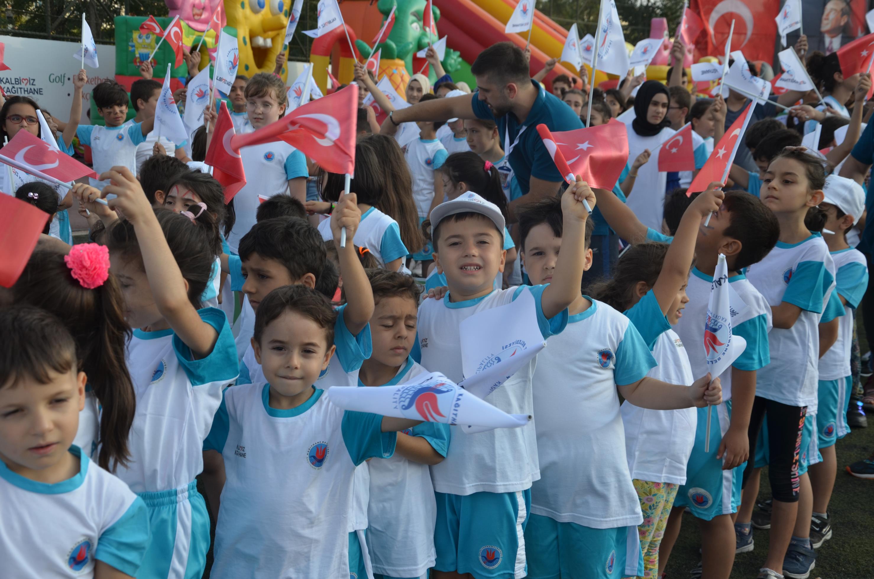 Kağıthane Yaz Spor Okulları'nda kapanış töreni