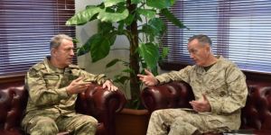 Akar, İncirlik'te ABD'li mevkidaşıyla görüştü