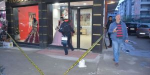 Öfkeli adam dini nikahlı karısını öldürdü