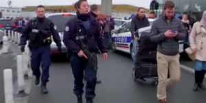 Paris’te Orly Havalimanına saldırı