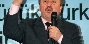 “Saadet Partisi Siyasi Harakiri Yapıyor”