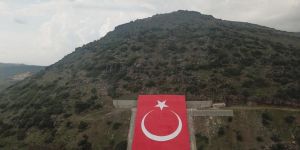 Teröristin resmi yerine Türk bayrağı yapıldı