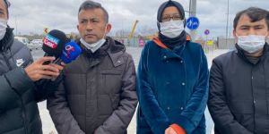 Günlerdir Aile Nöbeti Tutan Uygur Türkleri Çin'e geri adım attırdı.