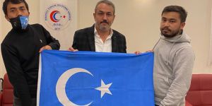 Doğu Türkistanlı Kamp Mağdurları Sebahattin Şirin ile biraraya geldi