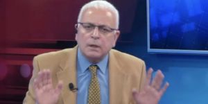 Merdan Yanardağ, CHP genel merkeze yüklendi: