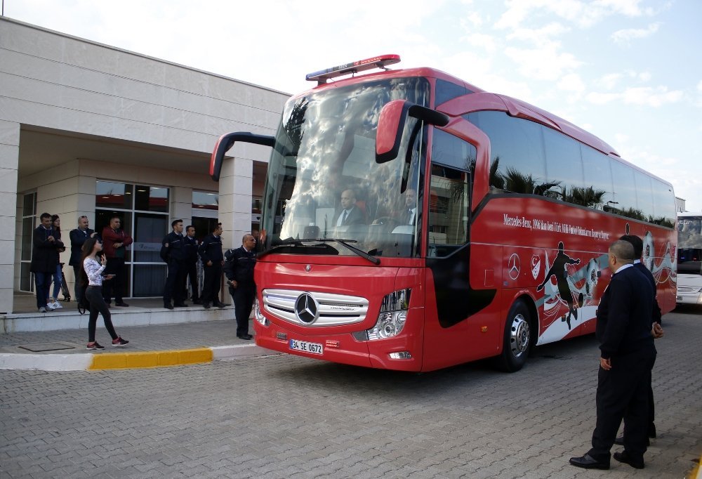 Milliler Antalya'ya geldi