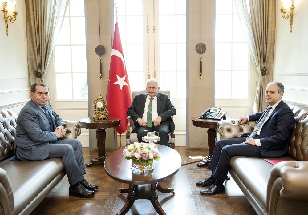 Binali Yıldırım Dursun Özbek'i kabul etti