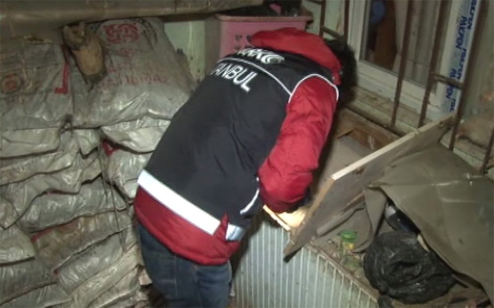 İstanbul’da şafak vakti narkotik operasyonu: 22 gözaltı