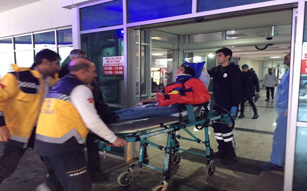 Muş’taki feci kazada yaralanan bazı vatandaşlar Bingöl’e getirildi