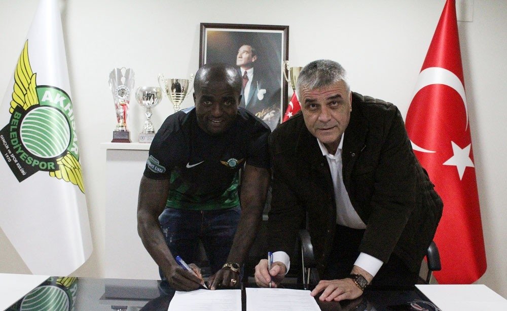 Dany, Akhisarspor’a imzayı attı