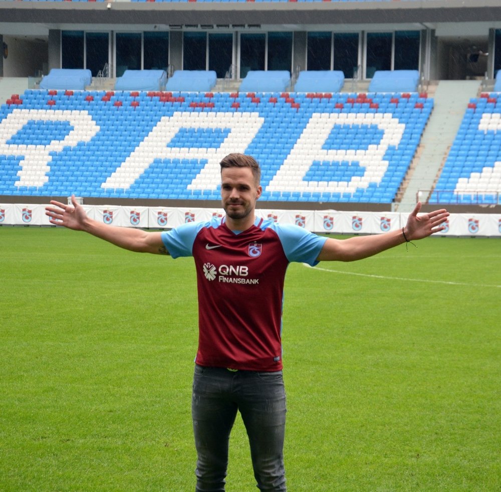 Trabzonspor Filip Novak ile sözleşme imzaladı