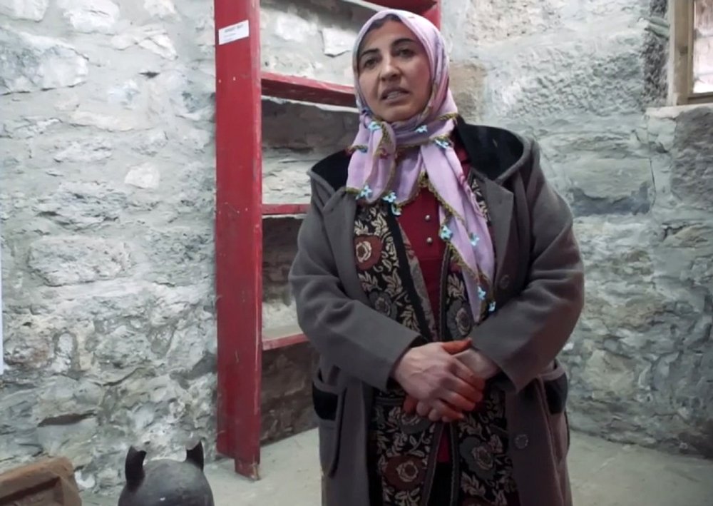 Fransızca başladı Türkçe bitirdi