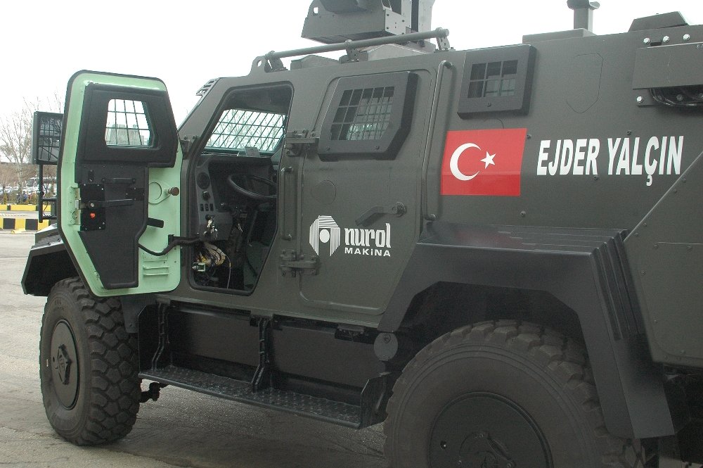 İnsansız zırhlı kara aracı ‘Ejder Yalçın’ göreve hazır