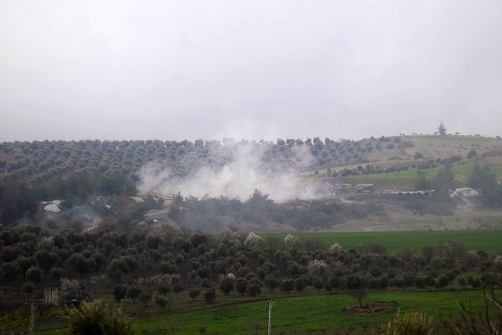 Tanklar Afrin’in kuzeyini vuruyor