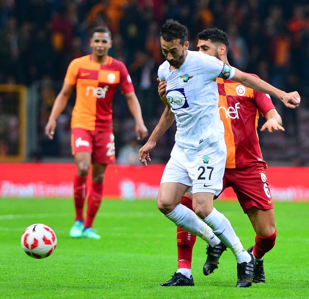 İlk yarıda 2 gol var