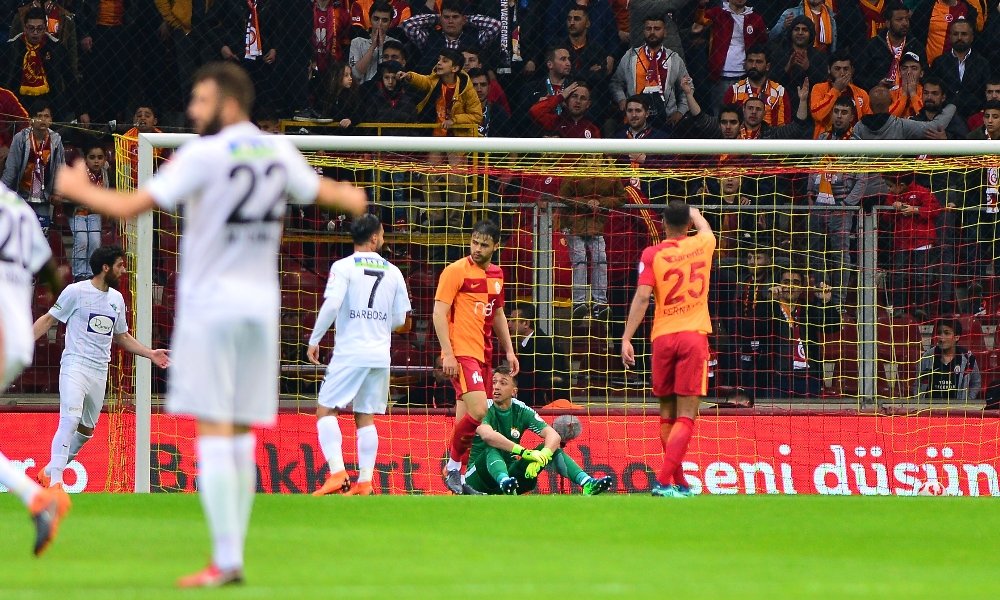 İlk yarıda 2 gol var