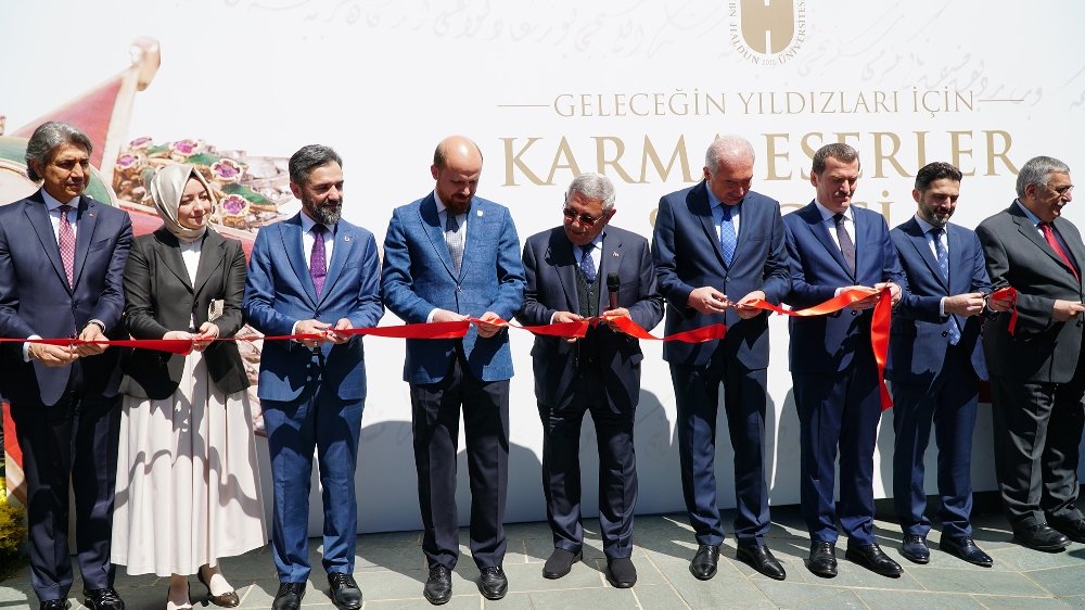 Erdoğan’ın kişisel koleksiyonundan oluşan sergi açıldı